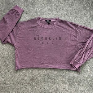 Forever 21 Brooklyn long sleeved cropped tee